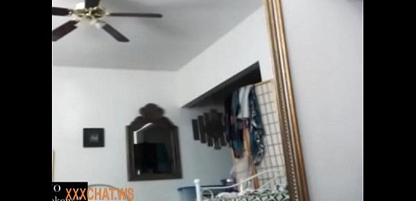  bbw mom chating with mirror